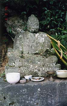 竪神社田の神写真