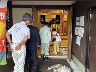 現地調査の様子