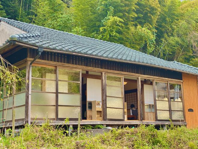 にじいろタペストリー写真1